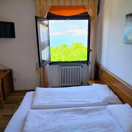 S.maria Otel Brenzone sul Garda